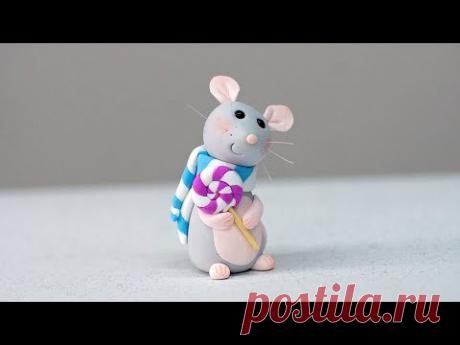 Мышонок из полимерной глины. Символ 2020 года