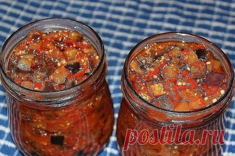 Хочу вам предложить заготовить на зиму остренькие, очень вкусные, с невероятным ароматом баклажаны по-грузински. Готовятся совершенно просто, а результат - отличный. Советую! 
Из данного количества продуктов получится 2 пол-литровые баночки баклажанов. 
Для приготовления баклажанов по-грузински на зиму понадобится: баклажаны - 1 кг; сладкий болгарский перец - 400 г; масло растительное - 100 г; чеснок - 1 головка; перец горький - 1 шт.; соль - по вкусу; сахар - 1 ст. л.; ук...