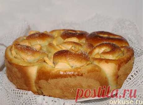 Необычный пирог с тройной начинкой и ябоками