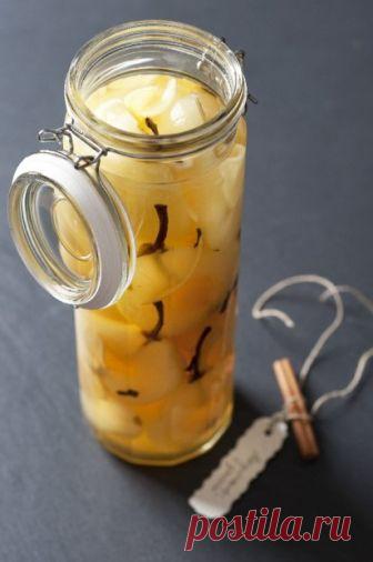 Маринованные груши - идеальная закуска к мясу! 

Груши можно употреблять не только как сладкое лакомство, но и приготовить их в острой приправе из винного уксуса. Получится идеальная закуска к мясным блюдам.
Ингредиенты:

2 кг твердых груш
3 стака…