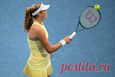 Вылетевшая с Australian Open 16-летняя россиянка оценила выступление на турнире. Российская теннисистка Мирра Андреева, вылетевшая в четвертом круге Australian Open, оценила выступление в Австралии. 16-летняя спортсменка заявила, что провела хороший турнир. «Второй раз в жизни играла в четвертом круге, и, надеюсь, не в последний. Жду возвращения сюда в следующем году.