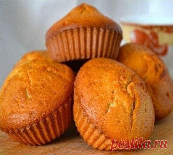 ПЫШНЫЕ МАННЫЕ КЕКСЫ