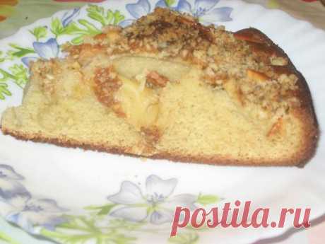 Потрясающе вкусный пирог с яблоками, сгущёнкой и орехами!