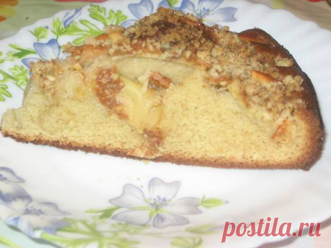 Потрясающе вкусный пирог с яблоками, сгущёнкой и орехами!