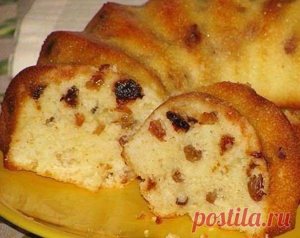МАННИК «МОКРЫЙ»

Несложный, очень нежный, сочный и вкусный пирог. Когда надо быстро, вкусно и сытно.

Рецепт теста мало отличается от множества других рецептов.
50 г. сливочного масла
2 яйца
1 ст. кефира или простокваши
1 ст.сахара
1\2ч. л. соды, погашеной уксусом
1 ст. манной крупы
1 ст. муки
По желанию в тесто можно добавить изюм и чернослив.

Масло растопить, добавить все ингредиенты.
Тесто жидковатое.
Выпечь в духовке при средней температуре.

А теперь самое интересное...