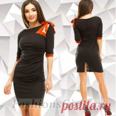 Трикотажное платье с вырезом и бантом на плече