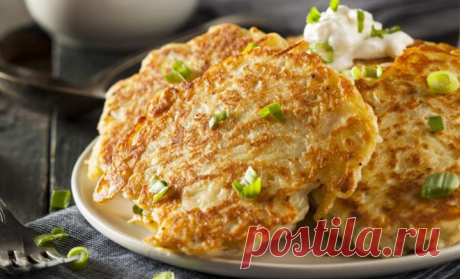 Картофельные оладьи: 4 потрясающих рецепта 
            Оладьи из картофеля – вкусное, простое и универсальное блюдо. Они подходят и для завтрака, и для обеда, и для ужина. Эти 4 несложных и прекрасных рецепта заставят вас в этом убедиться и …