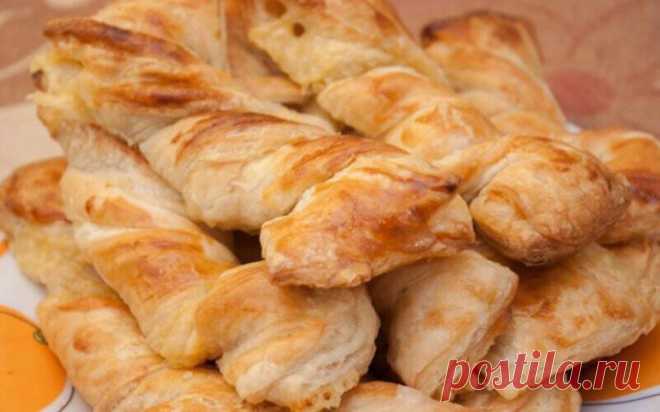 ​Слоёные косички с курицей и сыром