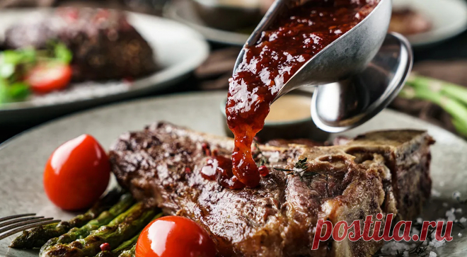 25 соусов к стейку — читать на Gastronom.ru Качественный, правильно приготовленный говяжий стейк уже сам по себе является произведением кулинарного искусства. Сделать его вкус еще ярче и богаче вам поможет соус. Ведь даже бриллианту нужна хорошая огранка, согласитесь! В нашей статье собраны са - статья на кулинарном сайте Gastronom.ru