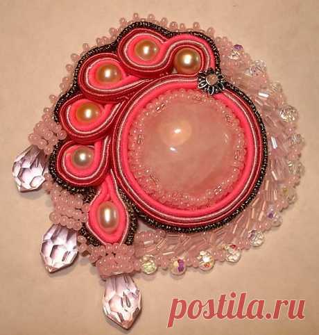 Брошь&quot;Розовый кварц&quot;