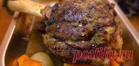 Запеченная говяжья рулька (Roast Beef Shank)