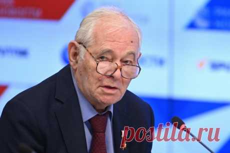 Врач не обслуга. Рошаль рассказал, зачем нужно объединить всех медиков РФ. На съезде Национальной Медицинской палаты возникла идея объединения всех представителей врачебной профессии в одно сообщество. Это защитит всех медиков от необоснованных нападок и поможет пациентам получать качественное медобслуживание.