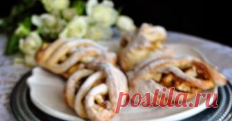 Пухкави хлебчета с плодов пълнеж / Sweet bread buns with apple filling