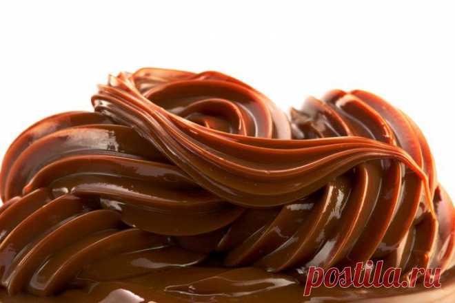 Ингредиенты:
1 литр молока 3.2 % жирности
 500 г сахара
 Четверть стакана воды
 1 ст.ложка какао
Вареная сгущенка .В посуду с толстым дном - сахар и воду. Помешивая ,растворите сахар и доведите до кипения. Подержите на огне 2-3 мин. Долей молоко, доведи до кипения, на маленьком огне вари до загустения , помешивая. Подсыпь  какао порошок и тщательно вымешай до однородной массы, еще покипеть минуту.

Нужны деньги или ищешь новые возможности?