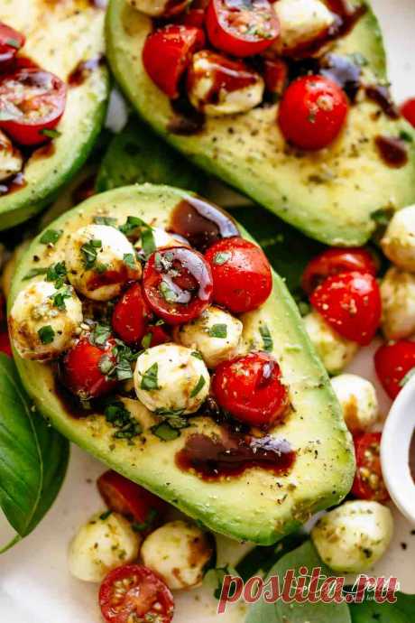 Caprese Stuffed Avocado - Cafe Delites