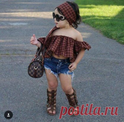 Внучка приехала, дед с бабкой в шоке️