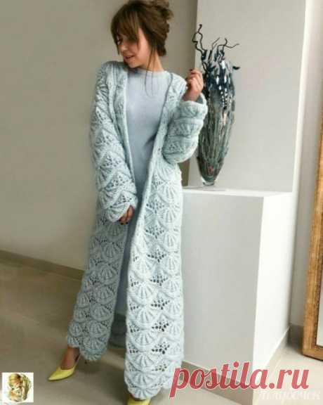 Пальто восхитительным узором