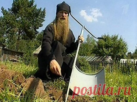 Священник из Кировской области изобрёл чудо-лопату - Первый канал