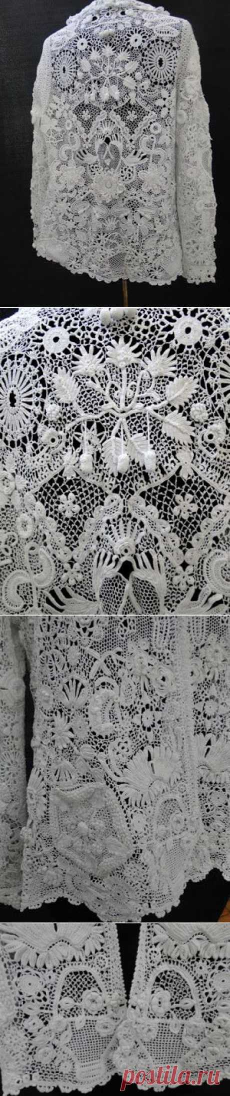Buyer & Seller of Antique Lace, Fine Linens, Vintage Clothing, Haute Couture, Textiles, Fans