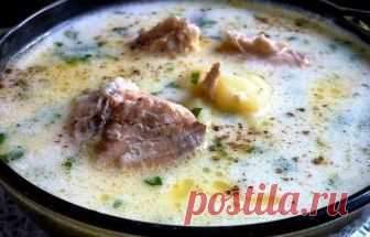 Лёгкий и нежный суп — вкусно и сытно 



Замечательный вариант!









Ингредиенты:
Консервированная горбуша — 1 банкаКартофель — 1 штПшено — 100 гВода — 1 лСливочный плавленный сыр — 100 гЗеленьСольПерецСливочное масло — 1 ст. л.
Приг…