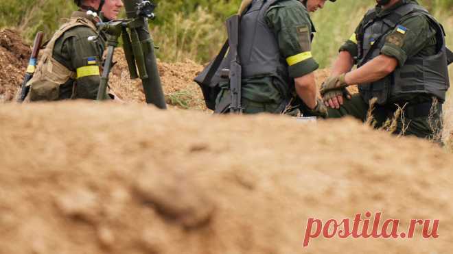 МО: ВСУ оборудовали точки минометного огня во дворах жилых домов в Артемовске Опорный пункт в школе, заминированные подступы к дому культуры и минометные позиции во дворах жилых домов - ВСУ снова попирают все нормы права и ставят под угрозу жизнь детей и взрослых.