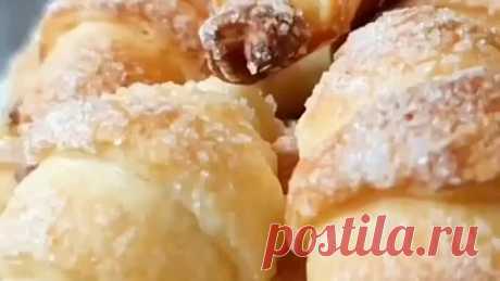 ТВОРОЖНЫЕ РОГАЛИКИ