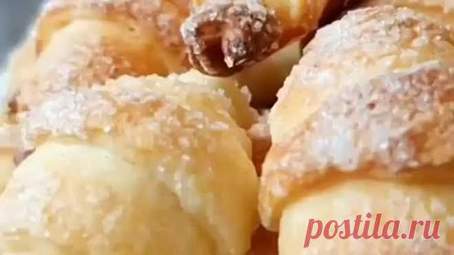 ТВОРОЖНЫЕ РОГАЛИКИ