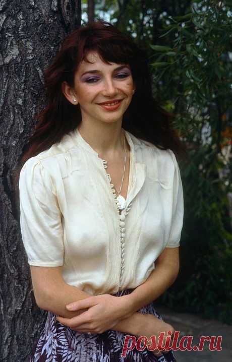 dan-mcintosh-is-kate-bushs-husband-meet-award-winning-english-singers-spouse-4.jpg (656×1024)