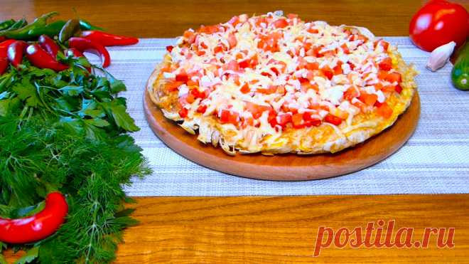 Омлет с лавашом. Омлет с лавашомДля приготовления этого вкусного рецепта нам понадобится два лаваша, весом каждый по 100 г.Выкладываем лаваш один на другой и сворачиваем рулетиком, нарезаем лаваш полосками шириной 5-7 мм.Разделяем полоски лаваша друг от друга, отставляем лаваш в сторону.Приготовим заливку. В миску вбиваем пять куриных яиц, взбалтываем. К яйцам вливаем 200 мл молока, добавляем половину чайной ложки соли, чёрный перец по вкусу и по желанию. Хорошо перемешиваем.Несколько стеблей…