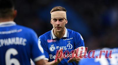 Фомин признался, что был удивлён уходом Карпина из «Динамо». Полузащитник «Динамо» Даниил Фомин высказался об уходе Валерия Карпина с поста главного тренера столичной команды. Читать далее