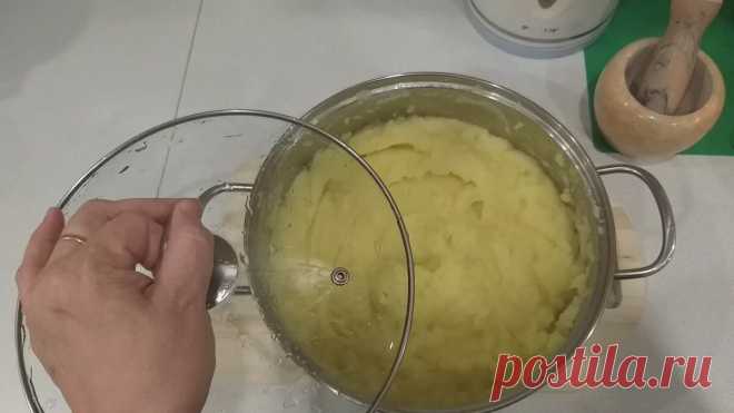 У свекрови всегда пюрешка вкуснее. Узнала рецепт, теперь муж ест, да нахваливает | Деревенские дела | Яндекс Дзен