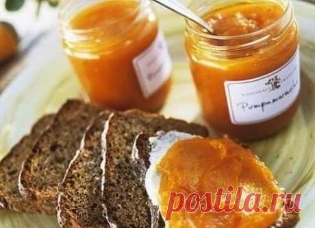 ТРИ НАИВКУСНЕЙШИХ РЕЦЕПТА ВАРЕНЬЯ ИЗ ТЫКВЫ.
Эти вкусные рецепты варенья из тыквы не только вкусные, но и полезные. Если у Вас отличный урожай тыквы, то рекомендую приготовить такое лакомство.
ВАРЕНЬЕ ИЗ ТЫКВЫ
**********************
Нам понадобится:
1 кг тыквы
850 грамм сахара
1 лимон
1 апельсин
Тыкву чистим, нарезаем кубиками.
Лимон очищаем от семян, нарезаем мелко с цедрой.
Апельсин очищаем от шкурки и семян, нарезаем мелко.
Все соединяем, засыпаем сахаром, даем настояться в комнате, пока с