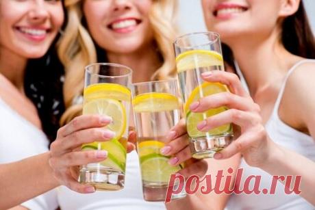 Оказывается 90% людей пьют воду с лимоном неправильно!