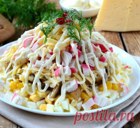 Вкусный и необычный салат «Подкаблучник». Все подруги записали рецепт