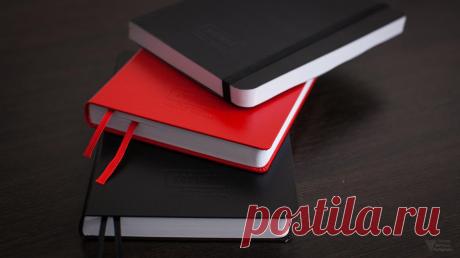 Космическое планирование крупным планом. Чем отличаются ежедневники Катерины Ленгольд? Брать или не брать? В твердой обложке или в мягкой? Красный или черный? Сегодня я расскажу вам все, что знаю об agile-ежедневниках ( Катерины Ленгольд. Надеюсь, вам будет легче определиться с выбором — P.S. До 30 сентября скидка 25% на эту, а также другие книги, которые успокоят, обнимут и дадут дельный совет