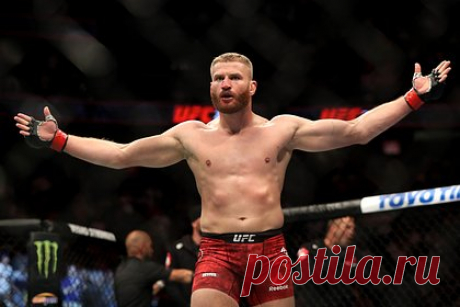 UFC назвал дату следующего боя Блаховича. Ян Блахович подерется с австрийским бойцом Александром Ракичем. Встреча пройдет 21 января в Торонто UFC 297. В мае 2022 года поляк уже победил австрийца техническим нокаутом в главном бою UFC 254 в Лас-Вегасе. Всего в его активе 29 выигранных поединков, девять проигрышей и одна ничья.