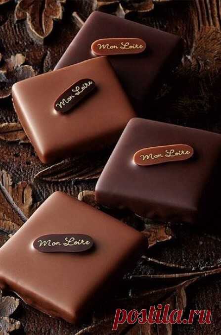 Шоколад конечно не решит всех проблем, но настроение точно поднимет...
Шоколад это не слабость, это подтверждение хорошего вкуса! 