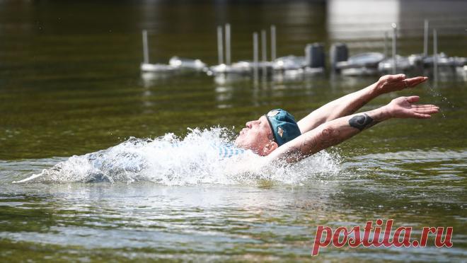 Фото: Как отмечают День ВДВ во время пандемии коронавируса 2 августа в России традиционно отмечается День воздушно-десантных войск. В Москве праздник с каждым годом становится все более спокойным — он проходит не только без грабежей на рынках и пьяных драк, но и без былого молодецкого задора.