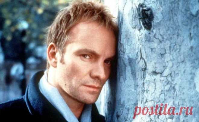 Стинг (англ. Sting; настоящее имя — Го́рдон Мэ́ттью То́мас Са́мнер (англ. Gordon Matthew Thomas Sumner); род. 2 октября 1951, Уоллсенд) — британский музыкант, певец и автор песен, мульти-инструменталист, активист, актёр и филантроп.«Стинг» 184 694 песни слушать онлайн