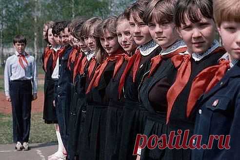 Пионерское детство.

А Вы носили пионерский галстук?
9 004

да
509

нет
149

не посчастливилось
•••продолжение