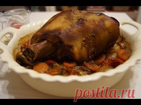 РУЛЬКА ЗАПЕЧЕННАЯ В КРАСНОМ ВИНЕ.