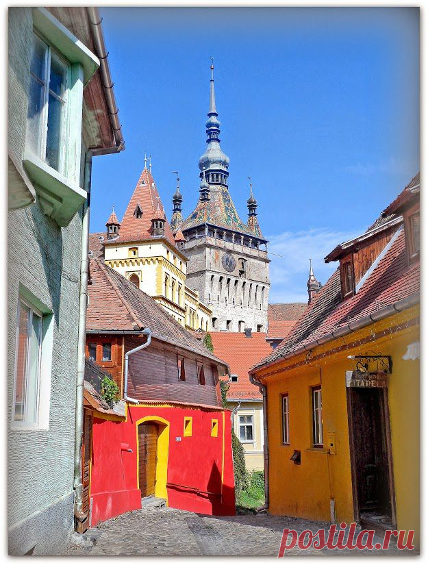 Citadel of Sighisoara (Transylvania)
Fortress of Sighisoara was founded by Transylvanian Saxons in the XII century and is considered one of the most beautiful and best preserved medieval castles inhabited in Europe. The city is named UNESCO world heritage sites. This almost unscathed pearl of XVI century for its 9 towers, cobbled streets, burgher houses and ornate churches, creating a magical atmosphere, competes with the historic streets of old Prague or Vienna.