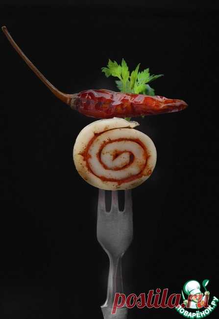 Пикантные рулетики из кальмаров – кулинарный рецепт