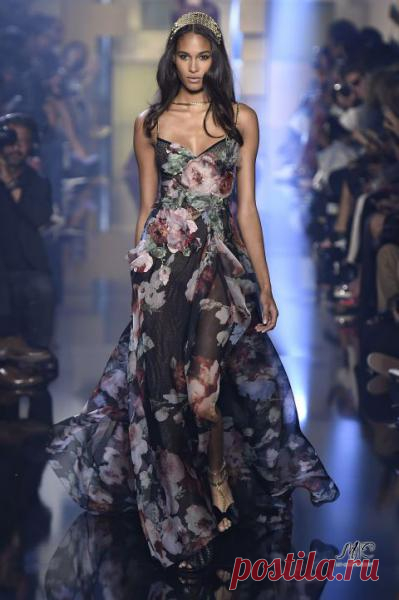Elie Saab Couture FW 2016. #fashion@looksima