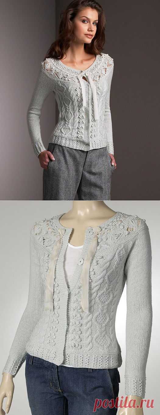 Серый жакет.