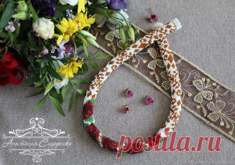 Жгут из бисера колье на шею Розы в кружеве – купить в интернет-магазине на Ярмарке Мастеров с доставкой Жгут из бисера колье на шею Розы в кружеве - купить или заказать в интернет-магазине на Ярмарке Мастеров | Жгут из бисера выполнен из качественного чешского…