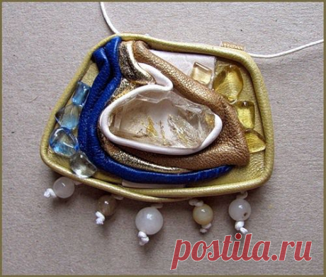 Украшения из кожи