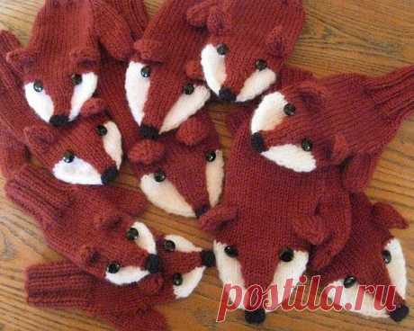 Варежки-лисички.