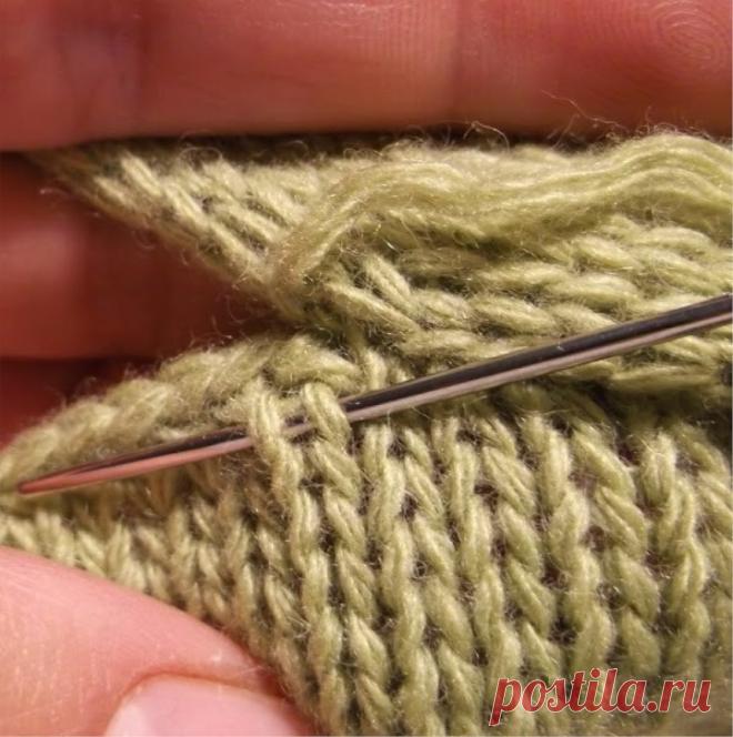 How beautiful it is to sew a sleeve into a knit knit product