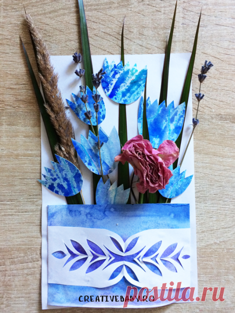 Открытка "Букет сухоцветов" с шаблоном Мы сегодня попробуем с вами совместить в одной открытке гербарий и бумажную аппликацию. Смотрите как сделать открытку своими руками из засушенных цветов.